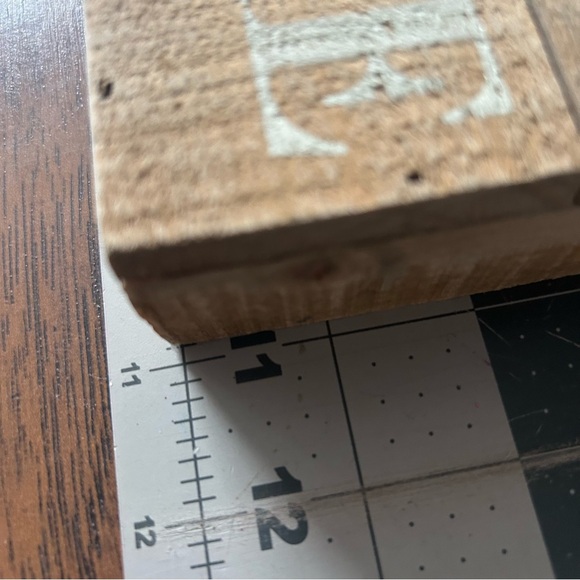 Lake Welcome Sign - Picture 8 of 8